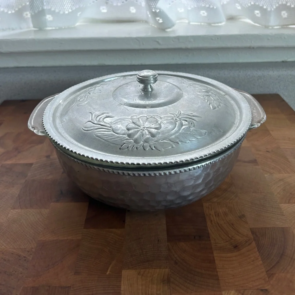 Vintage Fire King Italian Hammered Metal Lidded Casserole Dish Bowl Holder